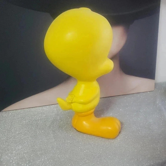 Rare 1997 Warner Bros Studio Store Tweety Bird Statue 11" Figurine - Picture 4 of 6